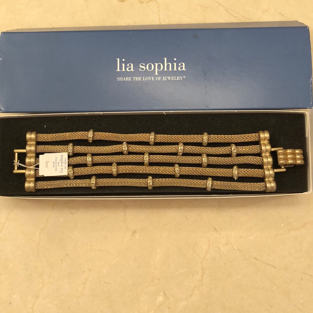 Bracelet